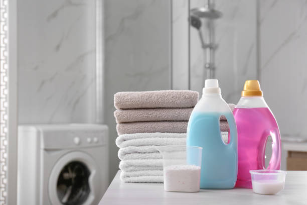 how to keep white clothes from turning yellow