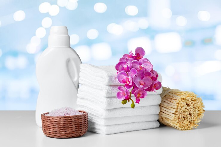 how to keep white clothes from turning yellow